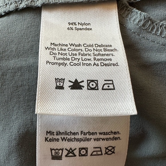 Three pair bundle of men’s size 33 shorts - Ben Sherman and Eddie Bauer - Picture 8 of 14